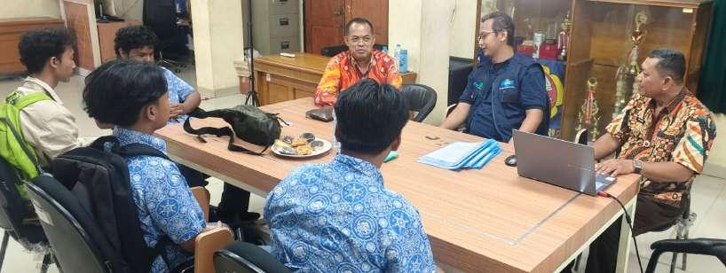 Siswa PKL mengikuti pelatihan jaringan